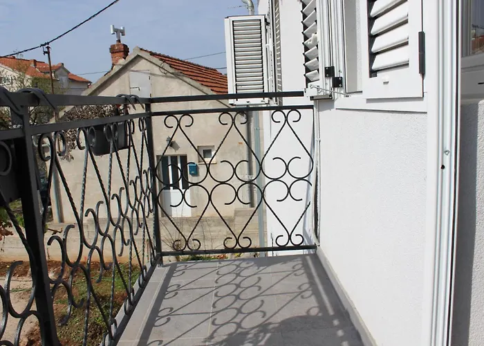 Dalmatian With Private Parking *