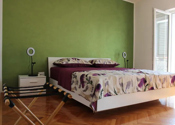 Dalmatian With Private Parking Sibenik