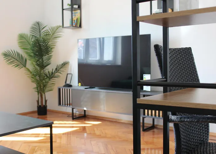 Dalmatian With Private Parking Daire *